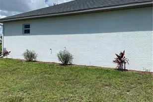 1732 SW 31st Ln, Cape Coral, FL 33914 - Photo 23