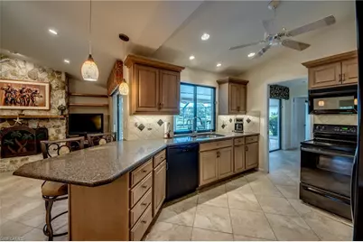 715 SE 33rd Ter, Cape Coral, FL 33904 - Photo 15