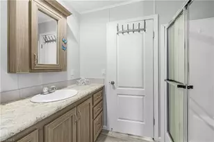 2452 York Rd, Saint James City, FL 33956 - Photo 25