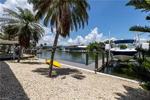 2452 York Rd, Saint James City, FL 33956 - Photo 3
