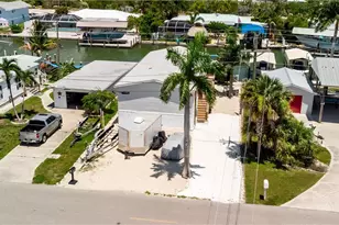 2452 York Rd, Saint James City, FL 33956 - Photo 11
