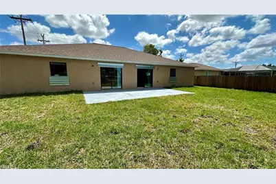 3310 SW 17th Pl, Cape Coral, FL 33914 - Photo 13