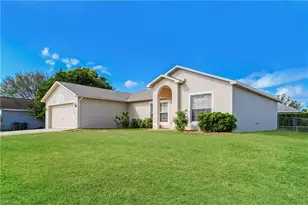 2908 SW 16th Pl, Cape Coral, FL 33914 - Photo 3