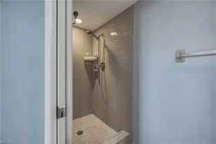 7129 Lakeridge View Court, Fort Myers, FL 33907 - Photo 11