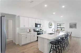 1132 SW 39th Terrace, Cape Coral, FL 33914 - Photo 3
