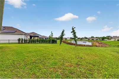 8959 Cascade Price Cir, North Fort Myers, FL 33917 - Photo 29