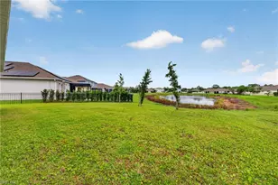 8959 Cascade Price Cir, North Fort Myers, FL 33917 - Photo 29