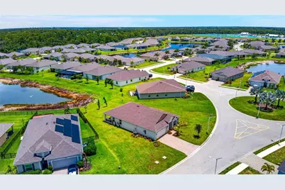 8959 Cascade Price Cir, North Fort Myers, FL 33917 - Photo 35