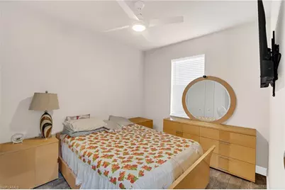 1049 Solar Ct, Labelle, FL 33935 - Photo 13