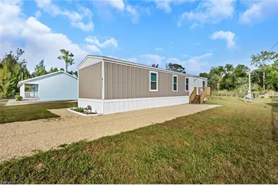 8111 Breeze Dr, North Fort Myers, FL 33917 - Photo 19