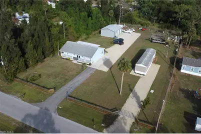 8111 Breeze Dr, North Fort Myers, FL 33917 - Photo 23