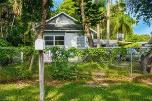 221 Avacado Ct, Fort Myers, FL 33905 - Photo 1