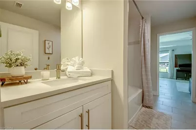 2104 SW 28th Ln, Cape Coral, FL 33914 - Photo 27