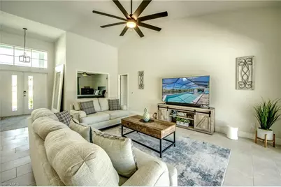 2104 SW 28th Ln, Cape Coral, FL 33914 - Photo 5