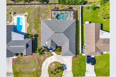 2214 SE 10th Ln, Cape Coral, FL 33990 - Photo 23