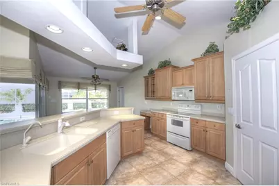 409 SW 7th St, Cape Coral, FL 33991 - Photo 5
