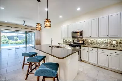 8260 Venetian Pointe Dr, Fort Myers, FL 33908 - Photo 3
