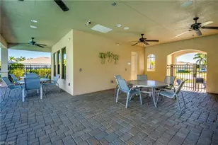 8260 Venetian Pointe Dr, Fort Myers, FL 33908 - Photo 47