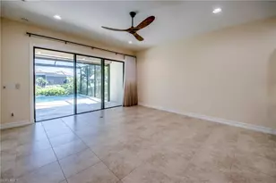 8260 Venetian Pointe Dr, Fort Myers, FL 33908 - Photo 19