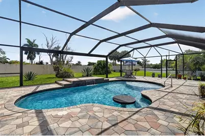 15627 Caloosa Creek Cir, Fort Myers, FL 33908 - Photo 7