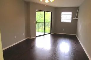 10022 Oxfordshire Ln, Fort Myers, FL 33908 - Photo 5