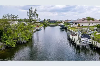 3429 SW 17th Pl, Cape Coral, FL 33914 - Photo 11