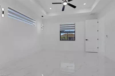407 SE 16th St, Cape Coral, FL 33990 - Photo 11