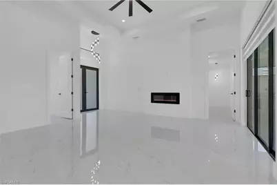 407 SE 16th St, Cape Coral, FL 33990 - Photo 3