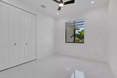 407 SE 16th St, Cape Coral, FL 33990 - Photo 9