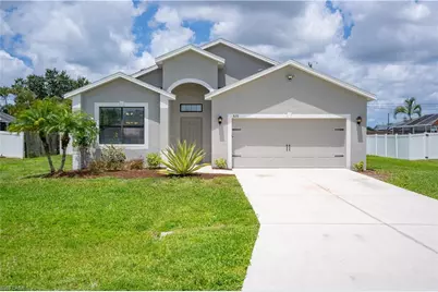 820 SW 9th Ave, Cape Coral, FL 33991 - Photo 1