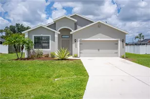 820 SW 9th Ave, Cape Coral, FL 33991 - Photo 1