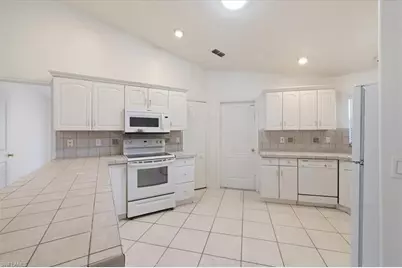 4149 SW 7th Pl #4201, Cape Coral, FL 33914 - Photo 9