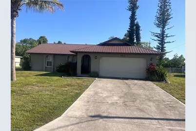 1015 SE 25th Ter, Cape Coral, FL 33904 - Photo 1