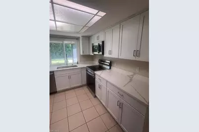 1015 SE 25th Ter, Cape Coral, FL 33904 - Photo 3