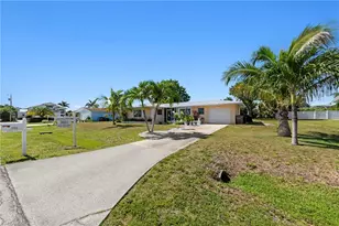 1758 Bikini Ct, Cape Coral, FL 33904 - Photo 35