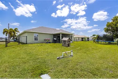 1605 NW 23rd St, Cape Coral, FL 33993 - Photo 27