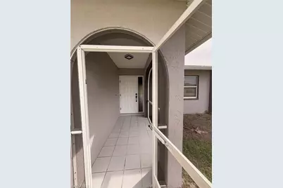 1124 SE 4th St, Cape Coral, FL 33990 - Photo 3