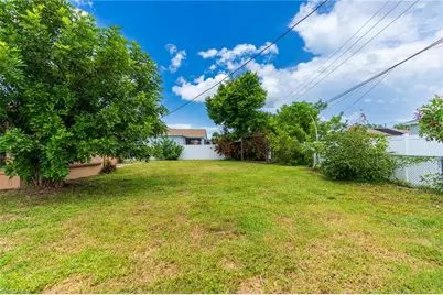 235 SE 45th St, Cape Coral, FL 33904 - Photo 7