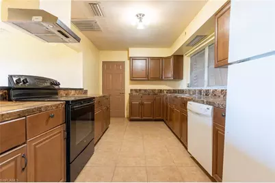 235 SE 45th St, Cape Coral, FL 33904 - Photo 19