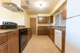 235 SE 45th St, Cape Coral, FL 33904 - Photo 19