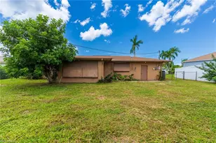 235 SE 45th St, Cape Coral, FL 33904 - Photo 5