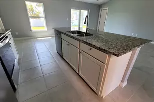 3002 NE 7th Ave, Cape Coral, FL 33909 - Photo 5