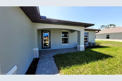 3002 NE 7th Ave, Cape Coral, FL 33909 - Photo 3
