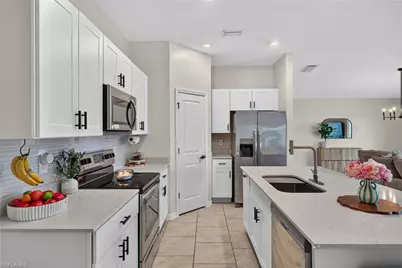 4085 San Clemente Ct, North Fort Myers, FL 33917 - Photo 9