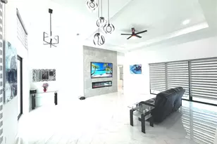 424 SW 26th Ave, Cape Coral, FL 33991 - Photo 3