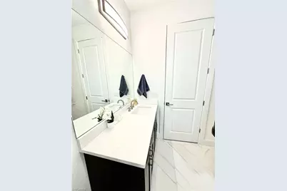 424 SW 26th Ave, Cape Coral, FL 33991 - Photo 17
