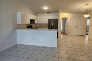 1305 SE 8th Ave, Cape Coral, FL 33990 - Photo 3