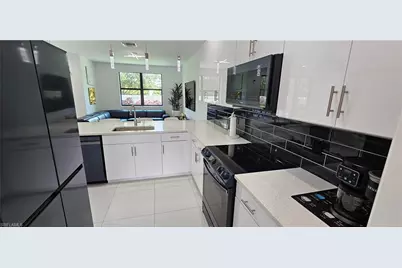 7510 Rockefeller Dr, Naples, FL 34119 - Photo 7