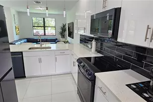 7510 Rockefeller Dr, Naples, FL 34119 - Photo 7