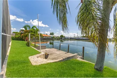 17 SE 15th Ave, Cape Coral, FL 33990 - Photo 5